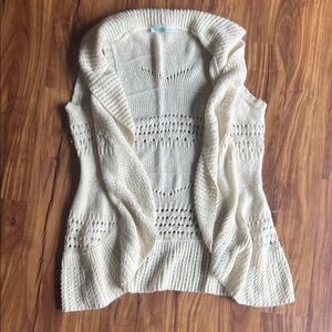 Cream Knit Women's Sweater Vest